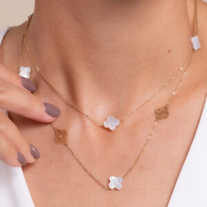 Corrente com detalhes em ouro 18K